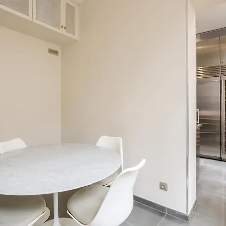 Apartman Trocadero, Eiffel Tower, Luxury For 8p
