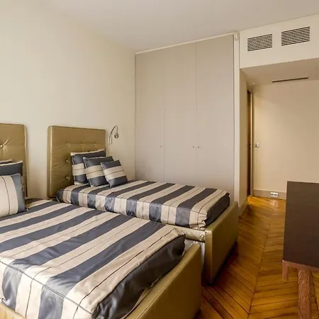 Trocadero, Eiffel Tower, Luxury For 8p