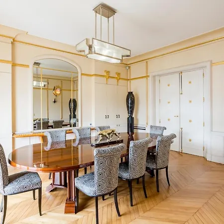 Trocadéro, Eiffel Tower, Luxury For 8p Paris