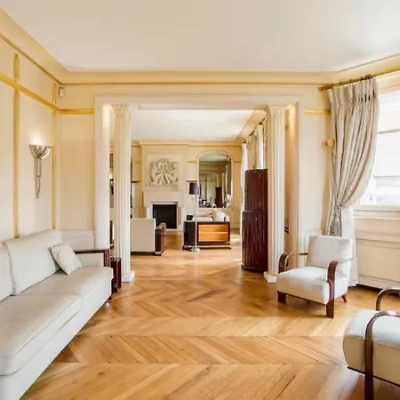 W Trocadero, Eiffel Tower, Luxury For 8p