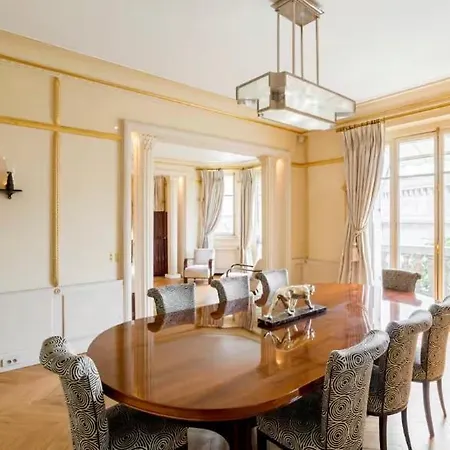Trocadéro, Eiffel Tower, Luxury For 8p *