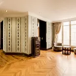 W Trocadero, Eiffel Tower, Luxury For 8p Apartment Paris