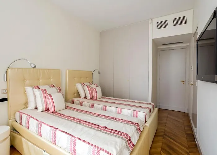 Апартаменты W Trocadero, Eiffel Tower, Luxury For 8p Париж