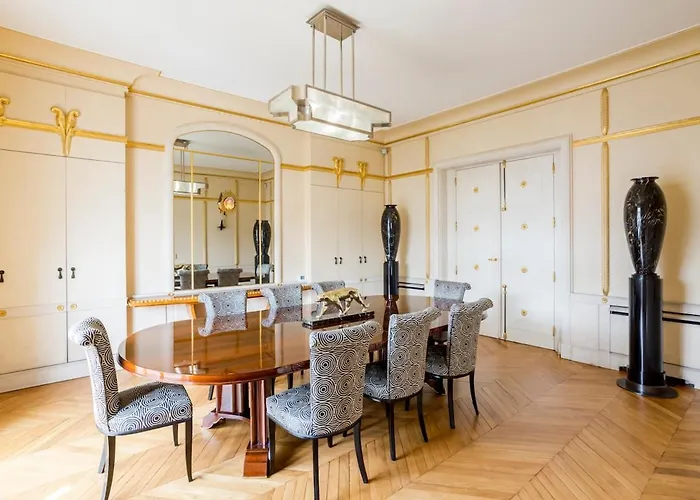 W Trocadero, Eiffel Tower, Luxury For 8p Париж